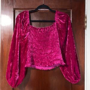 Stretchy long-sleeves velvet-feel top
